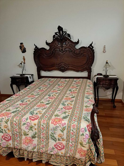 Mobília de quarto estilo antigo
