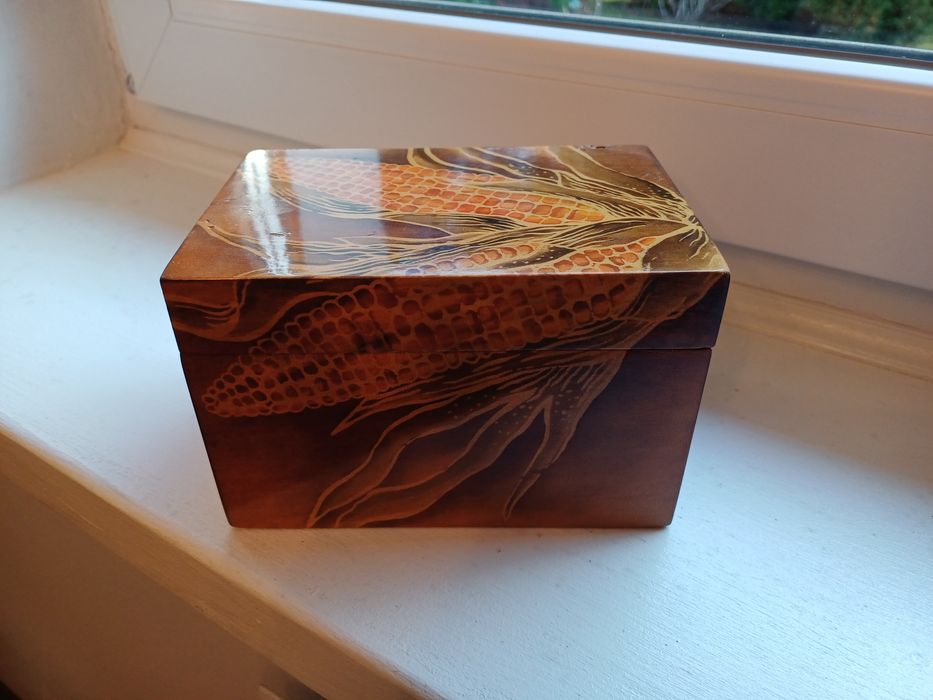 Drewniana szkatułka z Filipin