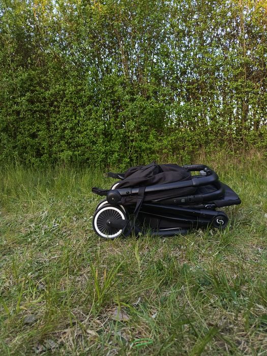 Wózek spacerowy kompaktowy lekki Skiddou Espoo plus