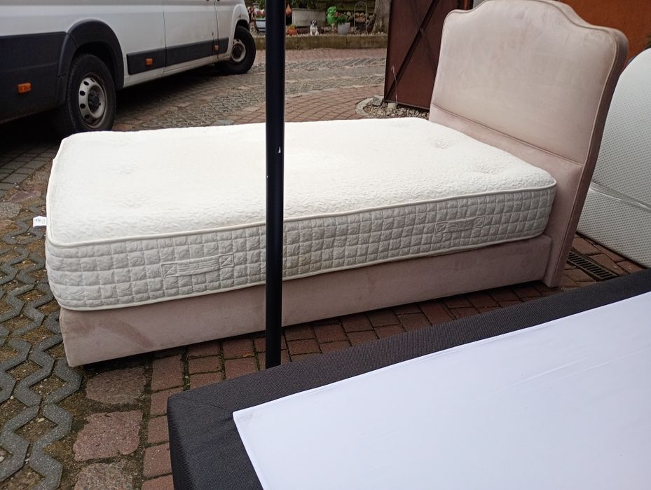 Łóżko tapicerowane z materacem 120/200cm