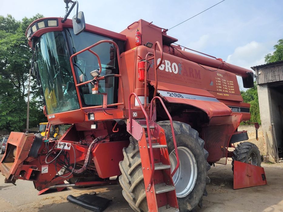 Case IH 2188  Case IH Axial-Flow 2188 – 280 KM | Heder 5,5 m | Po żniwach
