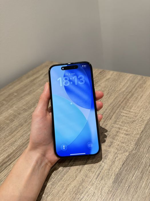 iPhone 15, 256 GB, Black — ідеальний стан.