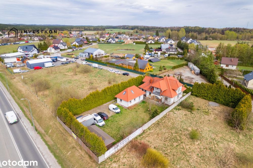 Piękna posesja z dużym domem i domkiem dla gości