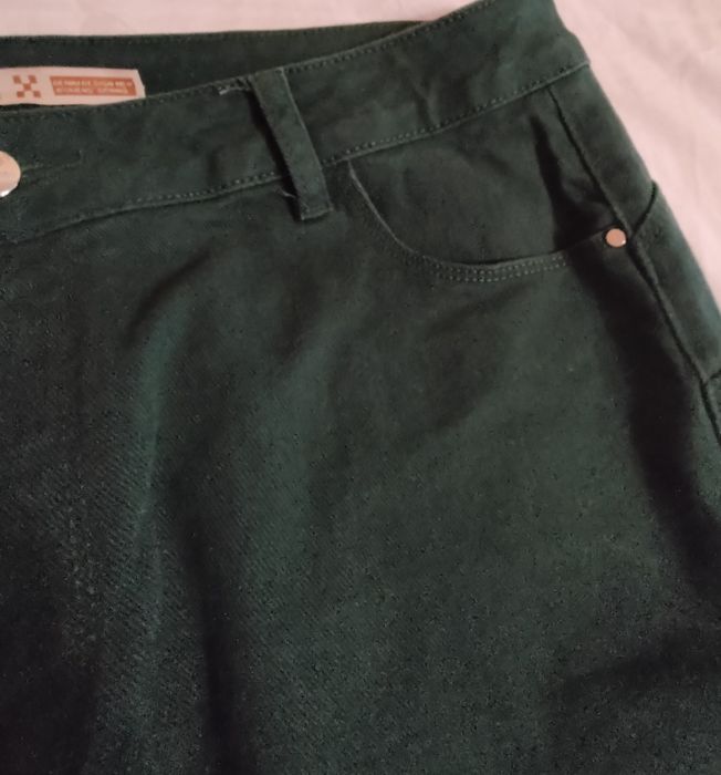 Джинсовые  стрейчевые  ,женские брюки.