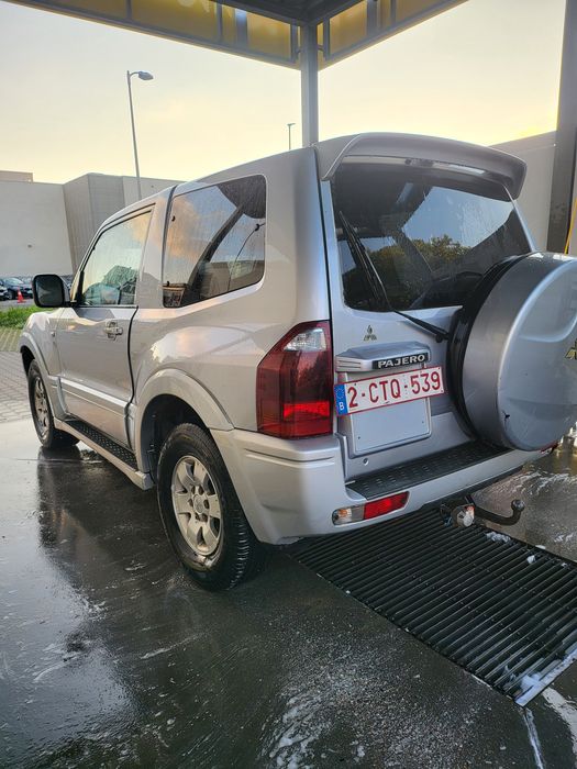 Mitsubishi pajero