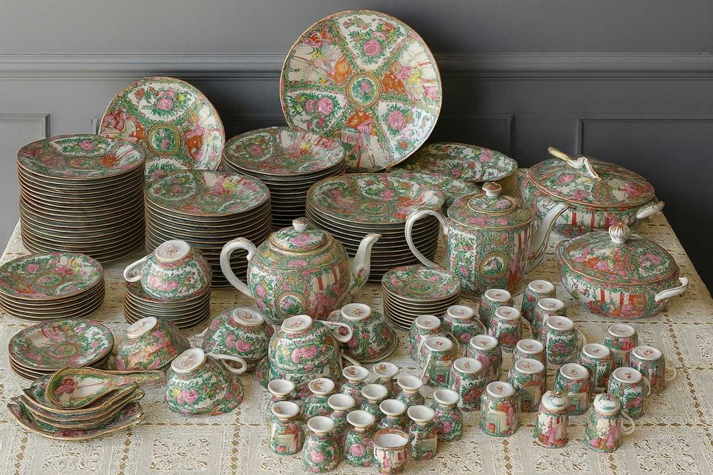 Serviço Jantar, Chá, Café 155 peças, decoração Mandarim (XIX) -SEM USO