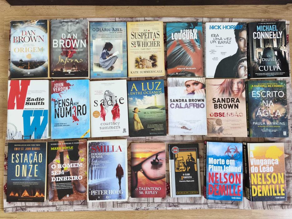 Livros Stephen King, George R.R. Martin, Margaret Atwood, etc