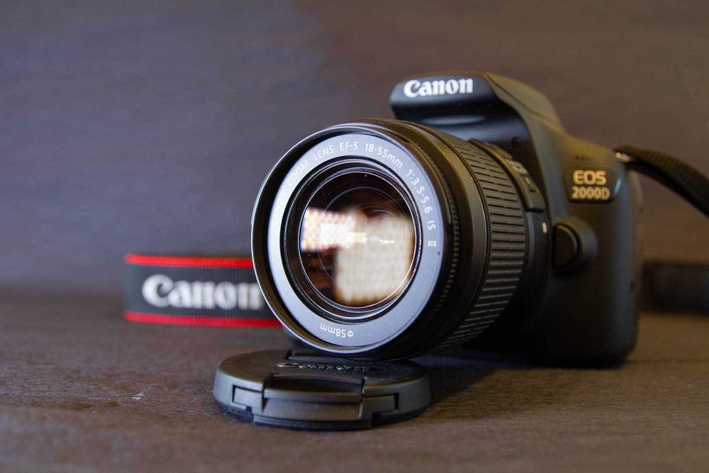 aparat Canon 2000D+objektyw