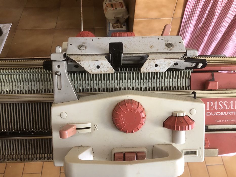 Máquina de Tricotar PASSAP DUOMATIC
