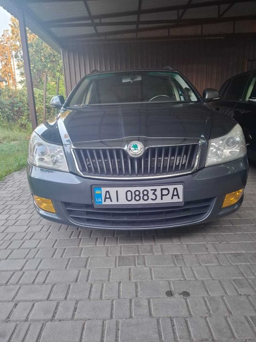 Продам Skoda Octavia (універсал) 2010 рік