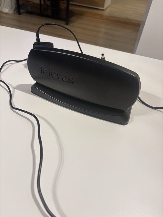 Antena pokojowa Televes INNOVA BOSS 4G – DVB-T/T2, wzmacniacz, zasilacz