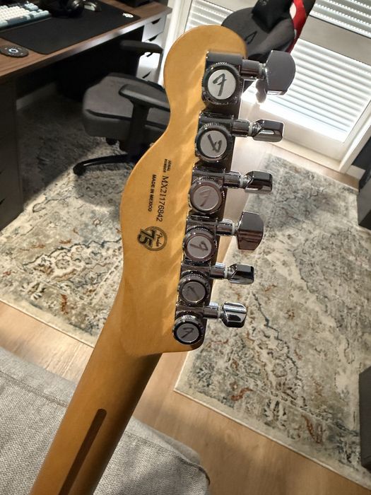 Fender Telecaster Player Plus – Aged Candy Apple Red