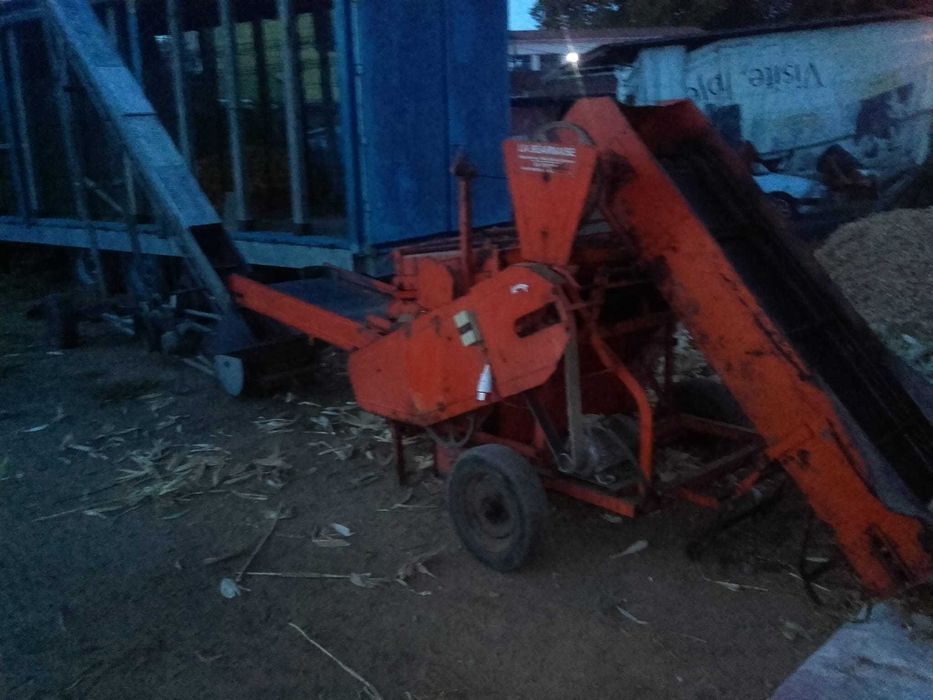Maquina desfolhar espigas eletrica