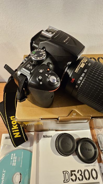 Nikon D5300 com lente 55-200VR