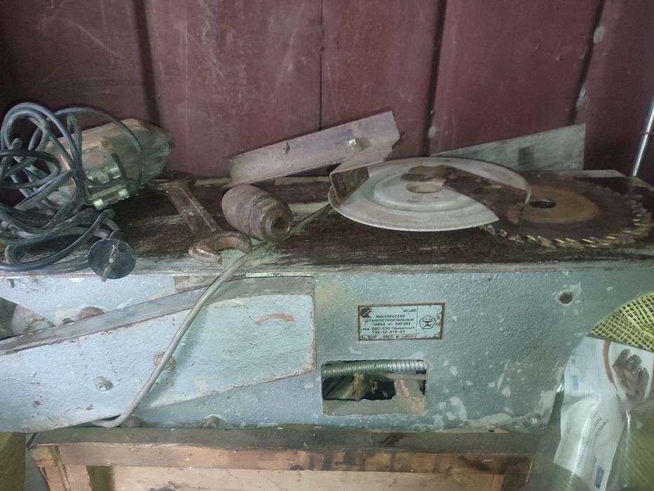 Верстат деревообробний