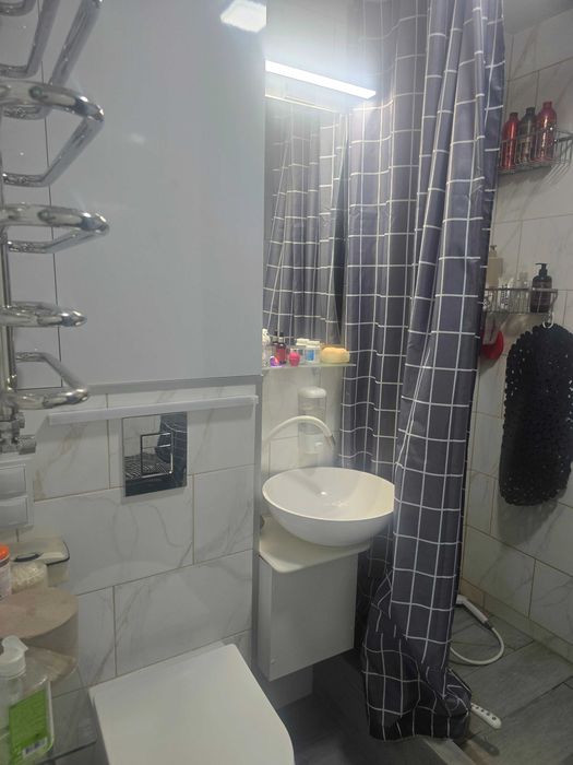 Продаж 3-х кімнатна квартира  68 м2 Заводський р-н вул Рюміна / пр Центральний