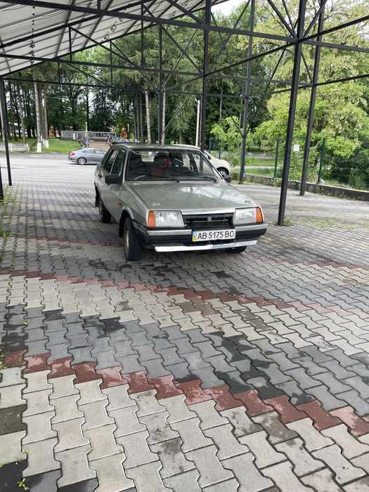 Продам ваз 21099