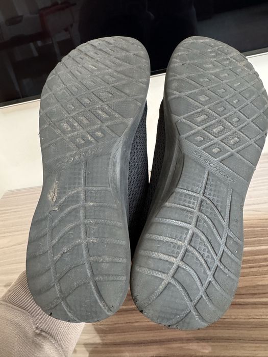 Кросівки Skechers р 37