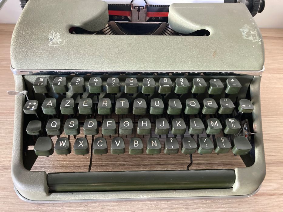 Máquina de escrever   ***  Olympia SM2