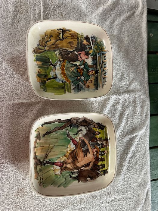 Pratos decorativos antigos