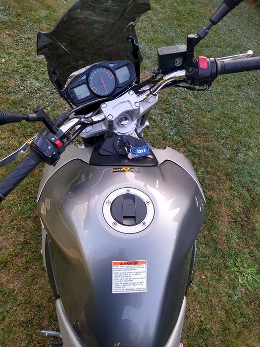 Suzuki GSR 600 rocznik 2006