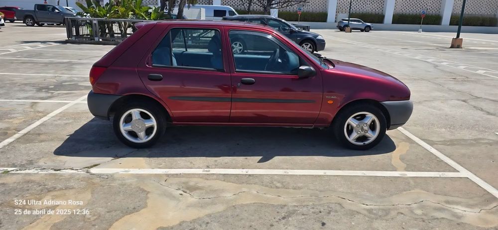 Ford Fiesta Vermelho 1997