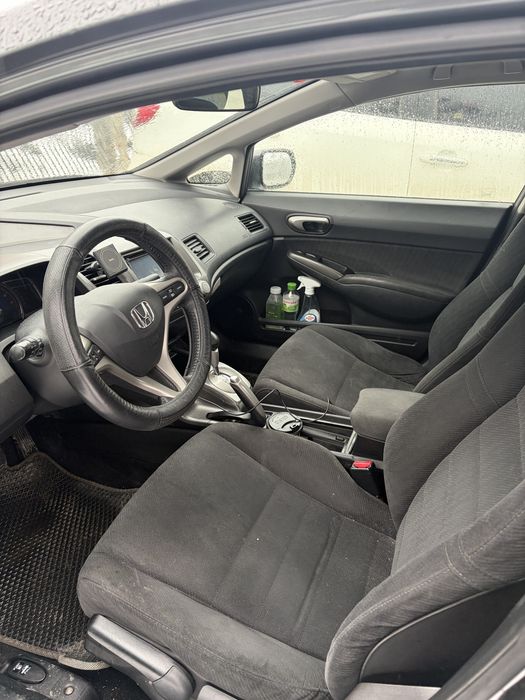 Продам honda civic 2009 гибрид