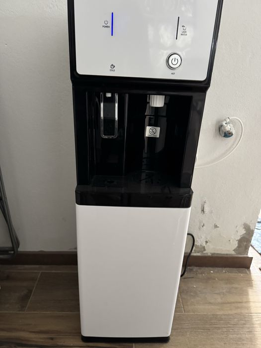 Fonte de agua com conexao á rede