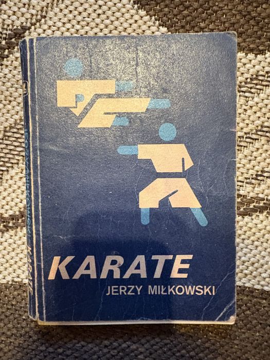 Karate /Jerzy Mikołowski