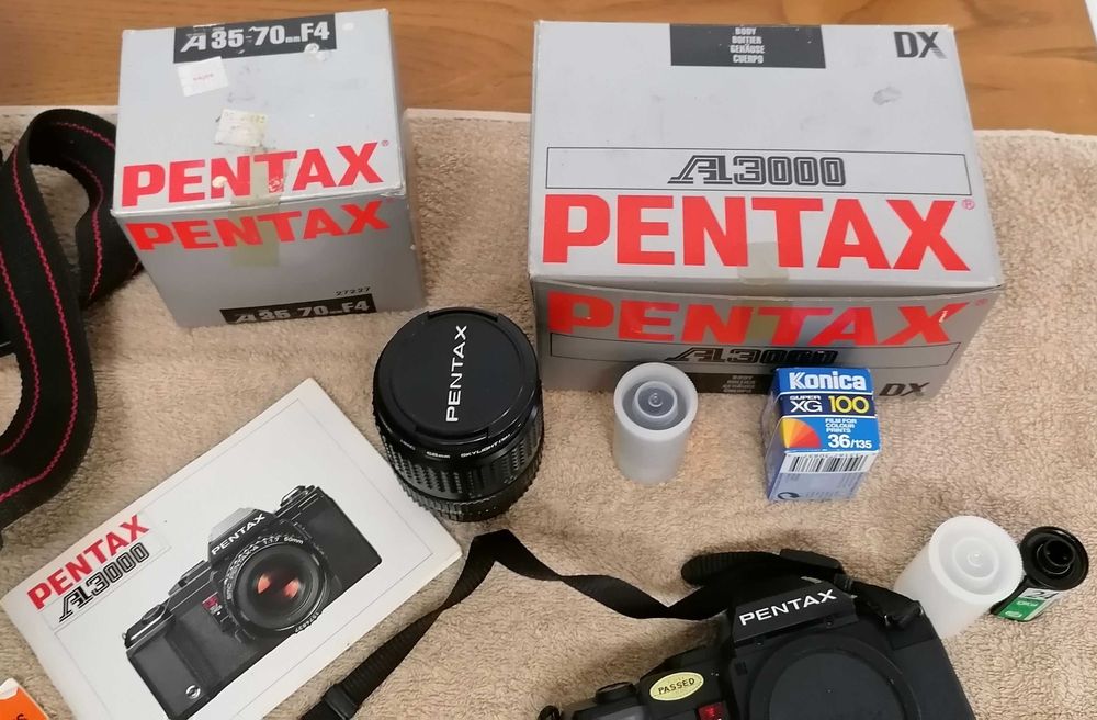 Maquina fotográfica reflex, PENTAX A3000, todo o lote