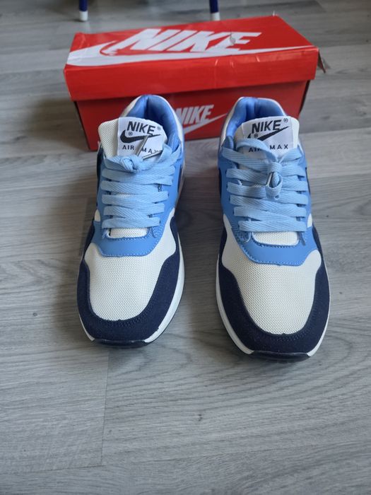 Nike niebieskie r  43