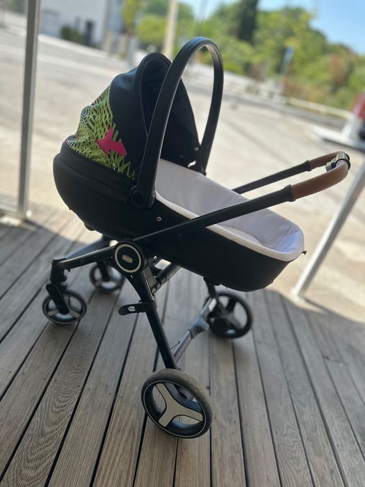 Carrinha de passeio de bebé CHiCCO Trio