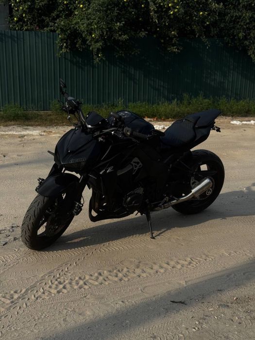 Мотоцикл KAWASAKI Z1000