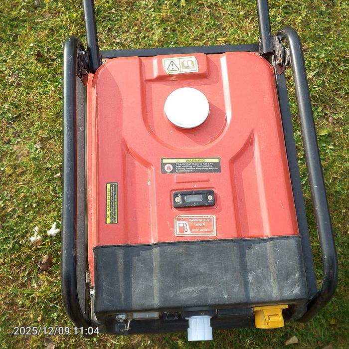 Продам Генератор