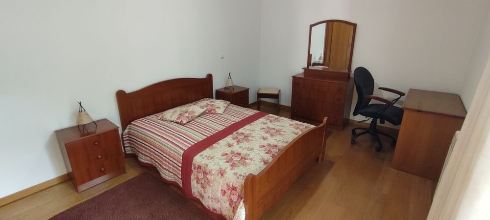 Mobília de quarto completo+ secretaria e cadeira