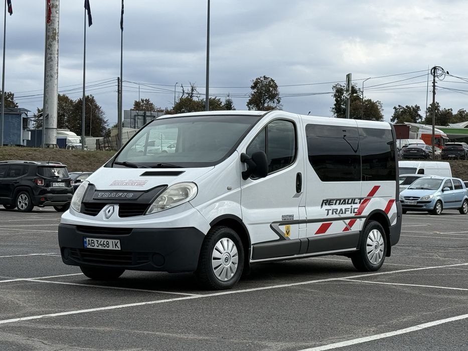 Бус Renault Trafic 2009 (2.0dCi) Пасажир, обмін, t5, vivaro, vito