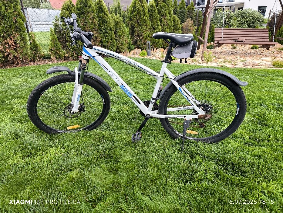 Rower górski w dobrym stanie.