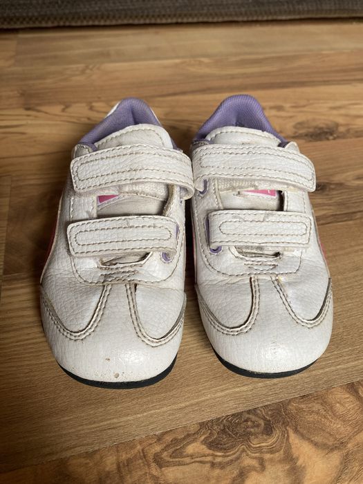 Dziecięce buty sportowe dla dziewczynki Puma rozm 24