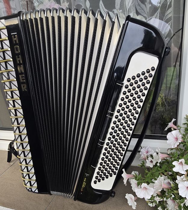 Akordeon Hohner Atlantic IV N De Luxe 120 basów
