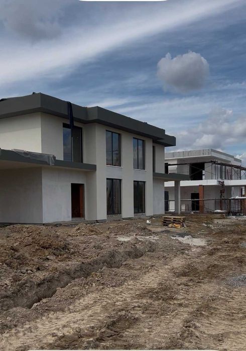 Продаж котеджів с. Скнилів