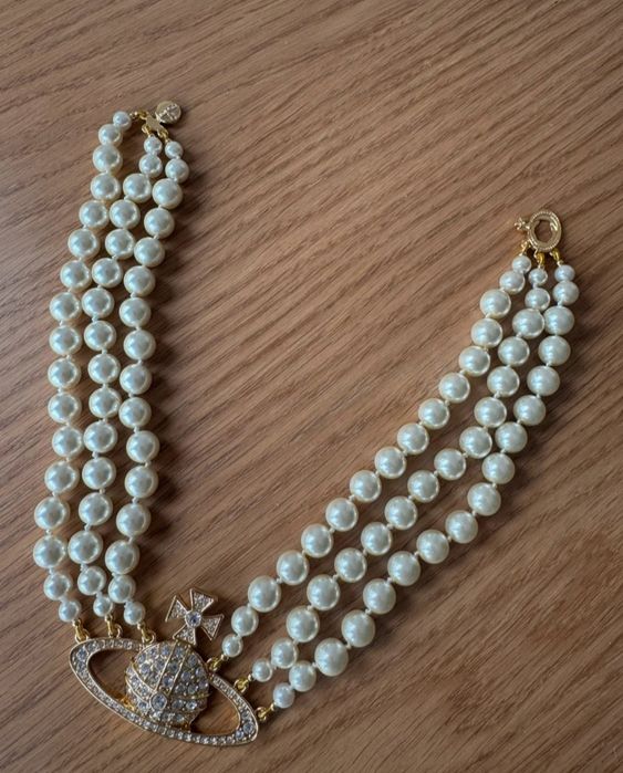 Colar de pérolas Vivienne Westwood