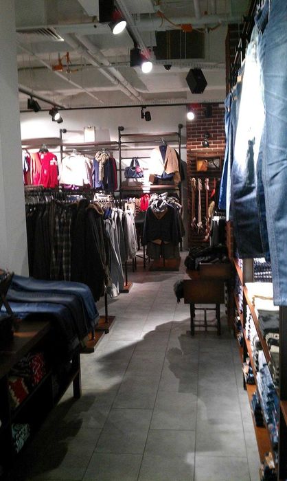 Meble Sklepowe - wyposażenie sklepu Medicine 150mkw