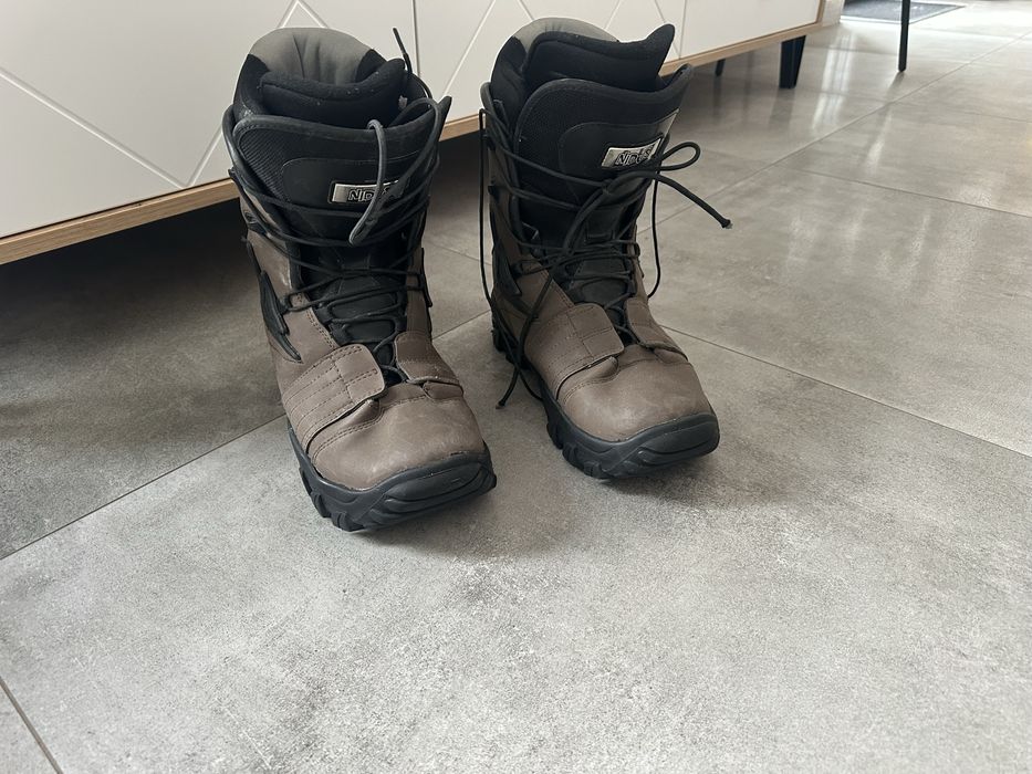 Buty snowboardowe rozmiar 42 wkladka 27,5