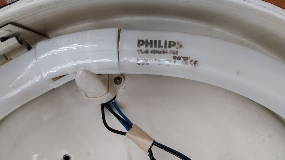 Candeeiro Philips para teto cozinha