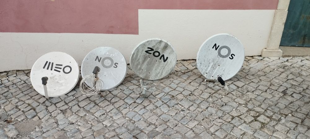 4 Pratos Satélite com LNB64551972644226121