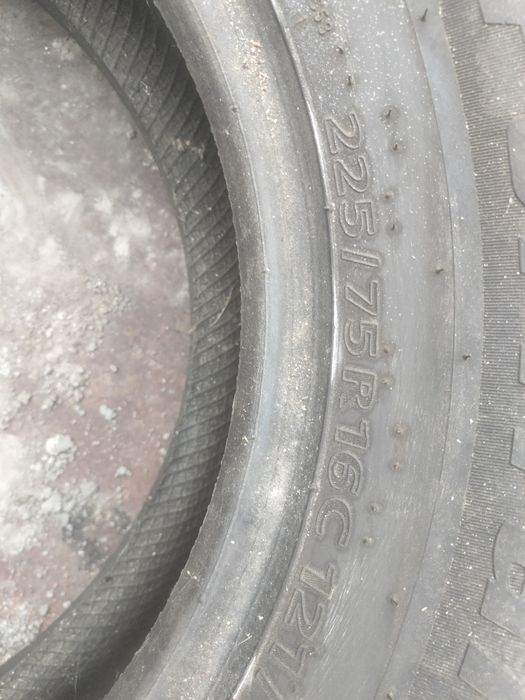 Продам резину р 16 с дискі гольф 2 таврія