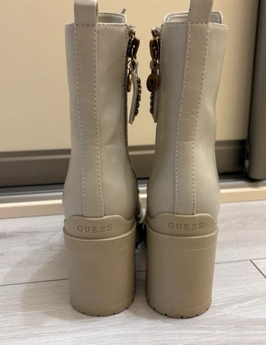 Buty Guess 37 kremowe