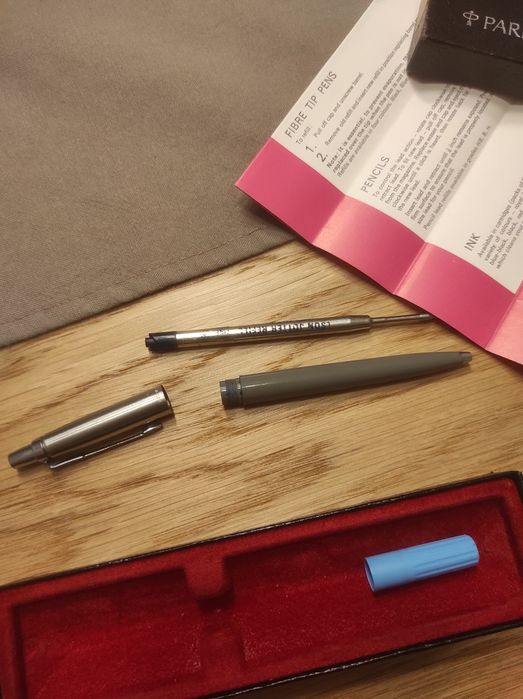 Parker Jotter Made in England – kolekcjonerski,  pudełko i instrukcja
