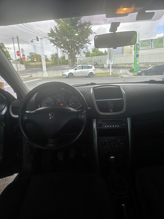 Peugeot 207 1.4 i