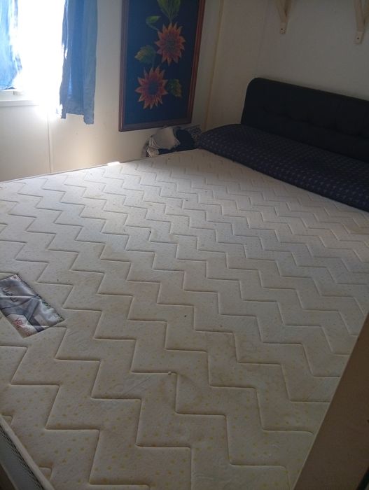 Vendo colchão de casal muito confortável